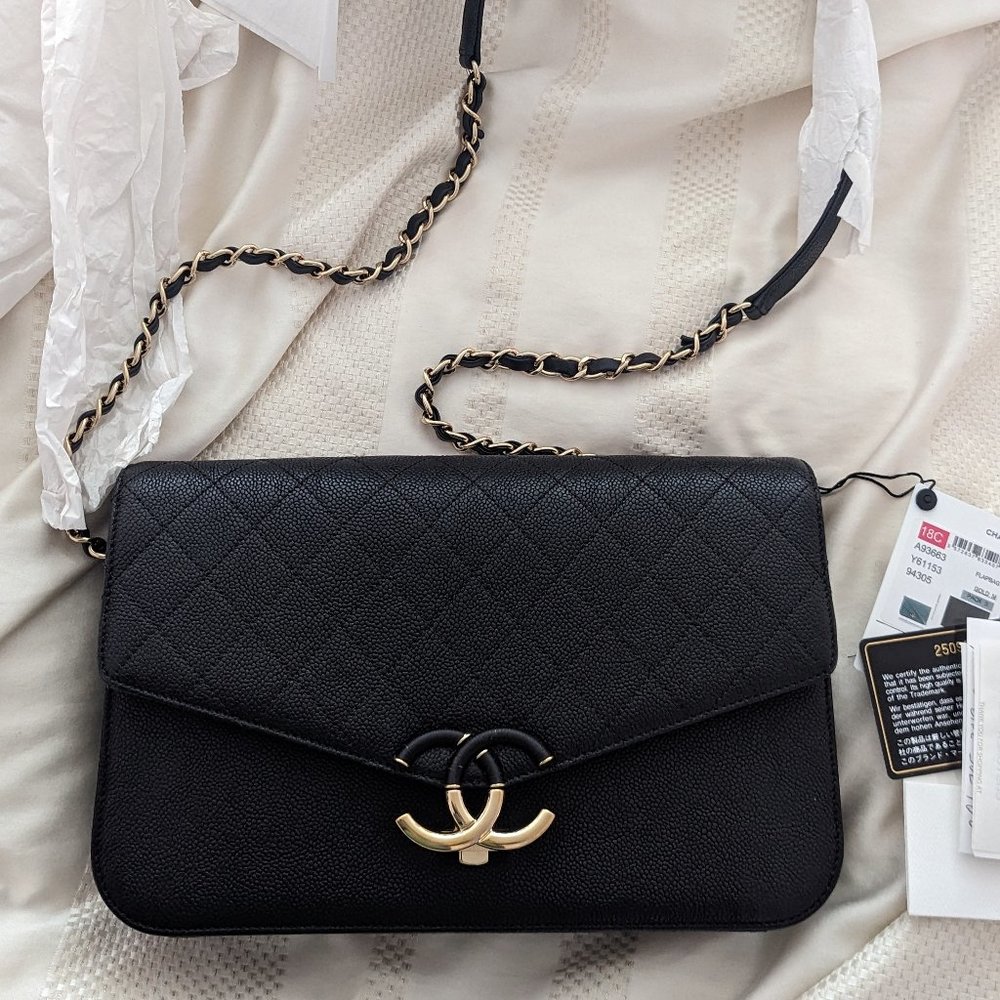 Excellent Condition. Chanel Paris-Cuba Thread Around Flap Bag in Caviar Leather